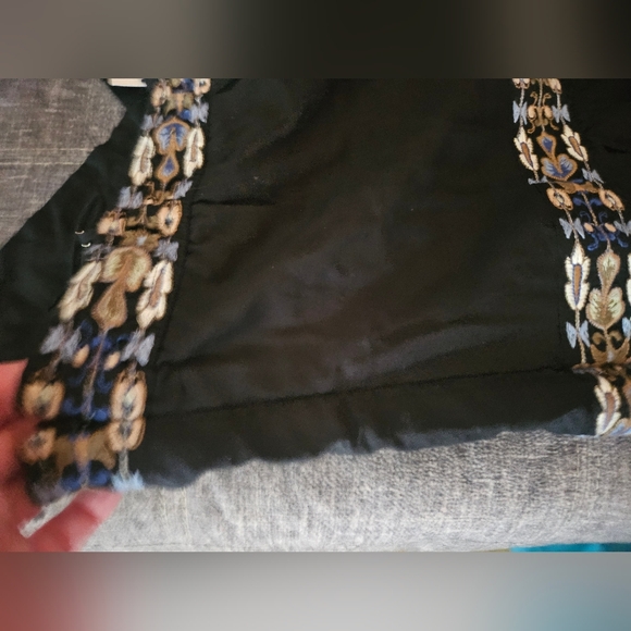 NWT - Abercrombie & Fitch V-Neck Flowy Mini Skort. Medium. 17ptp - Picture 7 of 14